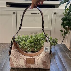 NWT - Tommy Bahama Graphic Leaf Print City Hobo - Tan